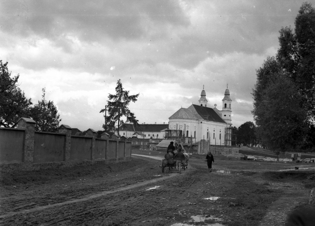 Csíksomlyói állapotok 1941-ből •  Fotó: Fortepan/Lissák Tivadar