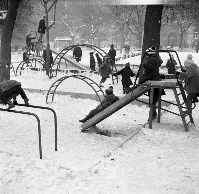 Télen is népszerű helyszín. 1976 •  Fotó: Forrás: Fortepan