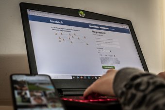 Megsérthette a hirdetési versenyszabályokat a Facebook, az EU vizsgálatot indít