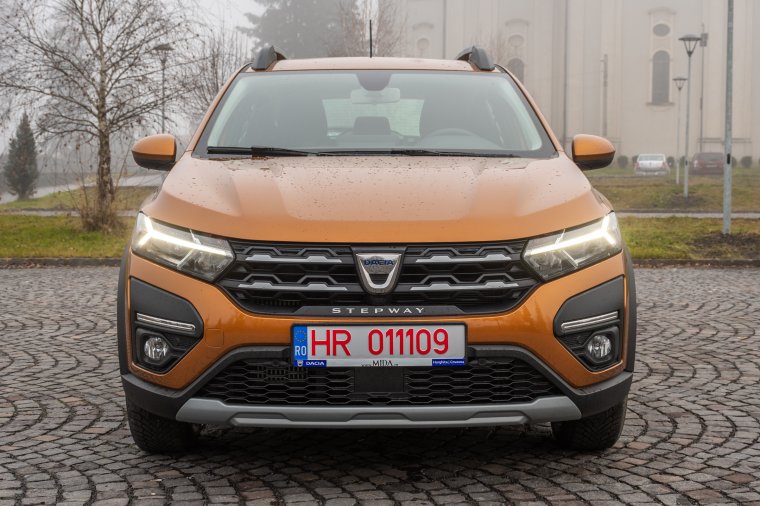 Új családi autóval bővíti Dacia-kínálatát a költséghatékonyságra törekvő Renault