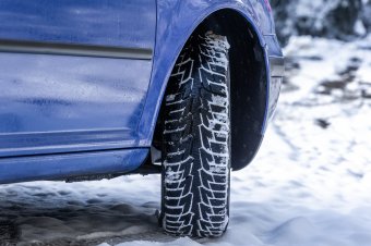 Hóban valóban kötelező a téli gumiabroncs, súlyos bírságot kockáztatnak a nemtörődöm sofőrök