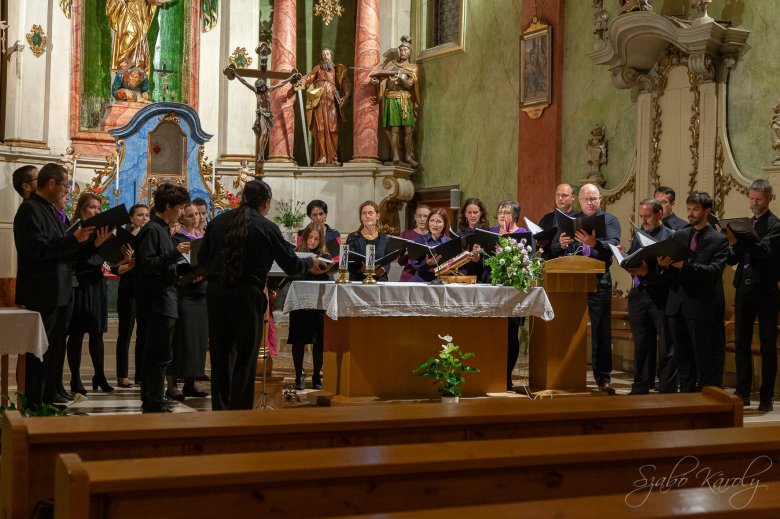 Közkinccsé teszik a rendszerváltozás óta született magyar egyházzenei műveket idén nyáron egy kolozsvári fórumon