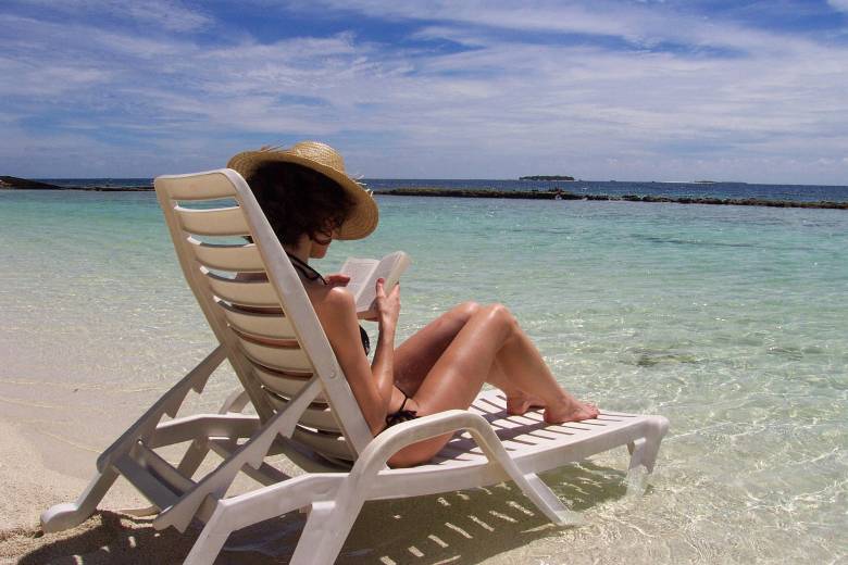 Három könyv, amire érdemes időt szánni a nyáron, akár a nyaraláson