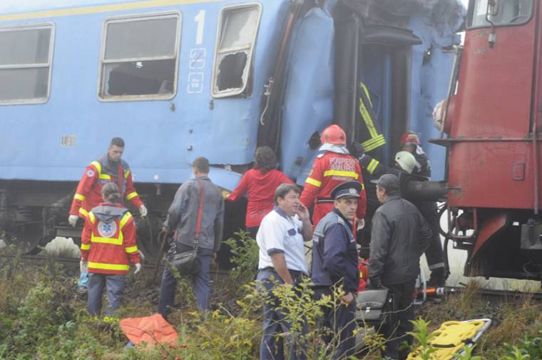Vonatok ütköztek a ploiești-i vasútállomáson – tizenegyen kerültek kórházba