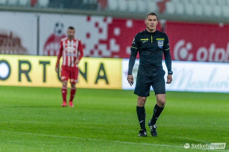 Hibázott Kovács István, bepanaszolták az UEFA-nál
