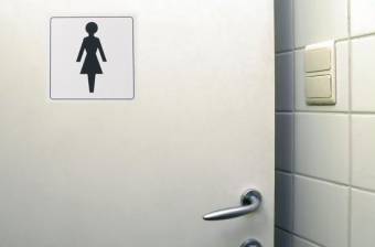 „Megfelelő mosdókkal” szerelnek fel 126 iskolát az oktatási miniszter bejelentése szerint