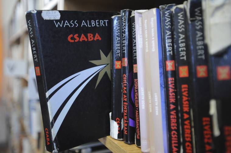 Román ügyészség: Wass Albert irodalmi munkássága nem esik a háborús bűnösök kultuszát tiltó törvény hatálya alá