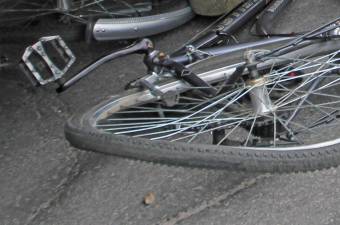 Kerékpáros sérült meg Zeteváralján