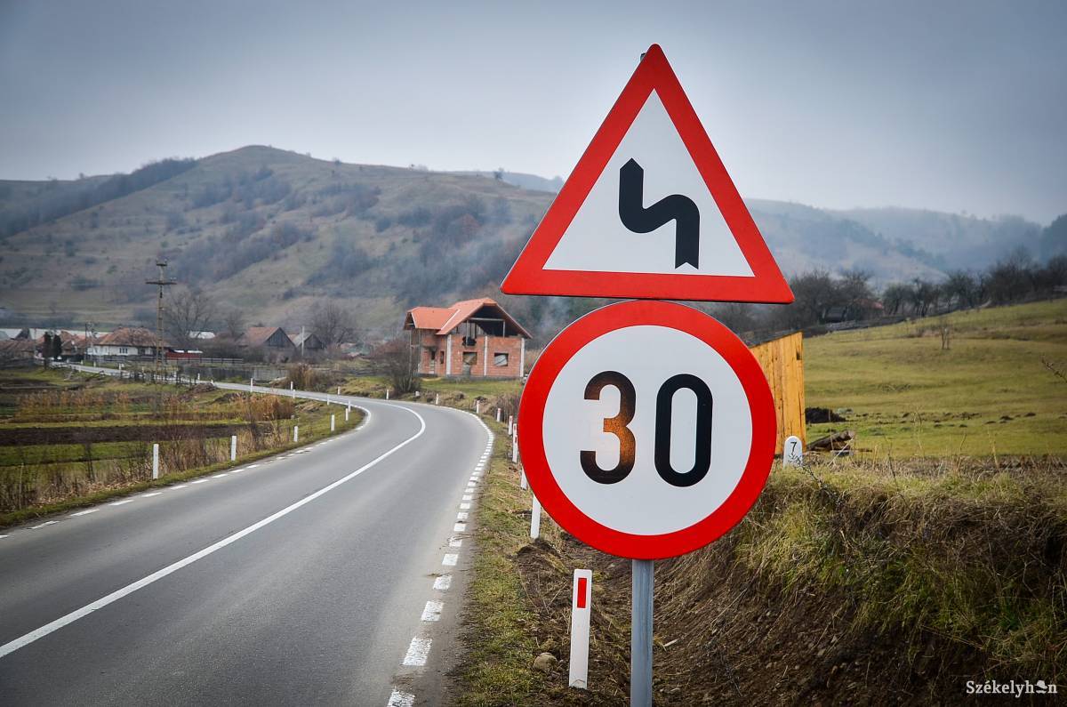 Harminc kilométer/órás sebességkorlátozást vezetne be lakott területeken az Európai Parlament