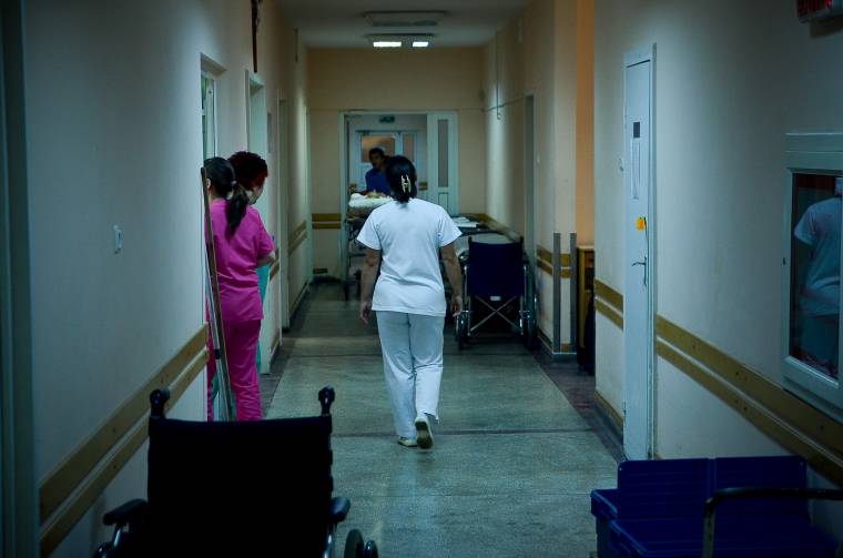 Szakápolókban nincs hiány a Hargita megyei kórházakban