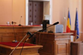„Kezeléssel elkerülhető lett volna a tragédia” – Kádár Hunor kolozsvári büntetőjogász a Boné elleni korábbi bírósági ítéletről