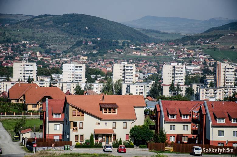 Drágítja az albérletet a tanévkezdés, sok erdélyi városban nőttek az árak