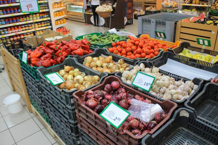 Magyar Lóránd az ételpazarlás törvényéről: kiskapukat keres a mezőgazdasági tárca