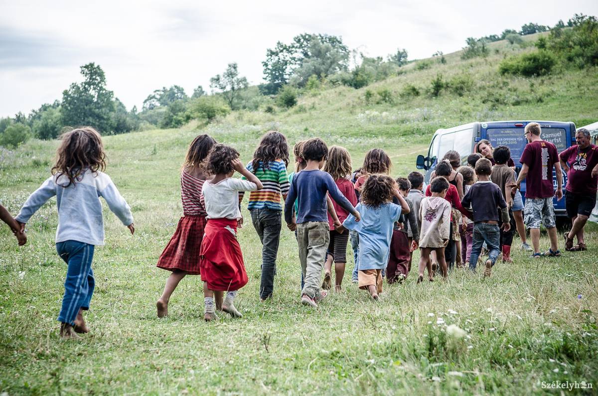 Meggyőznék a Hargita megyei romákat az oltások fontosságáról
