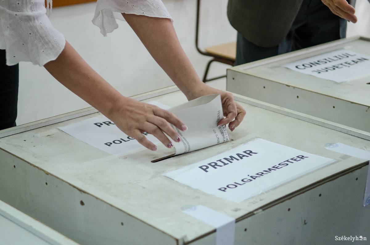 Erdélyi magyar mérlegen a választás elhalasztott lehetősége