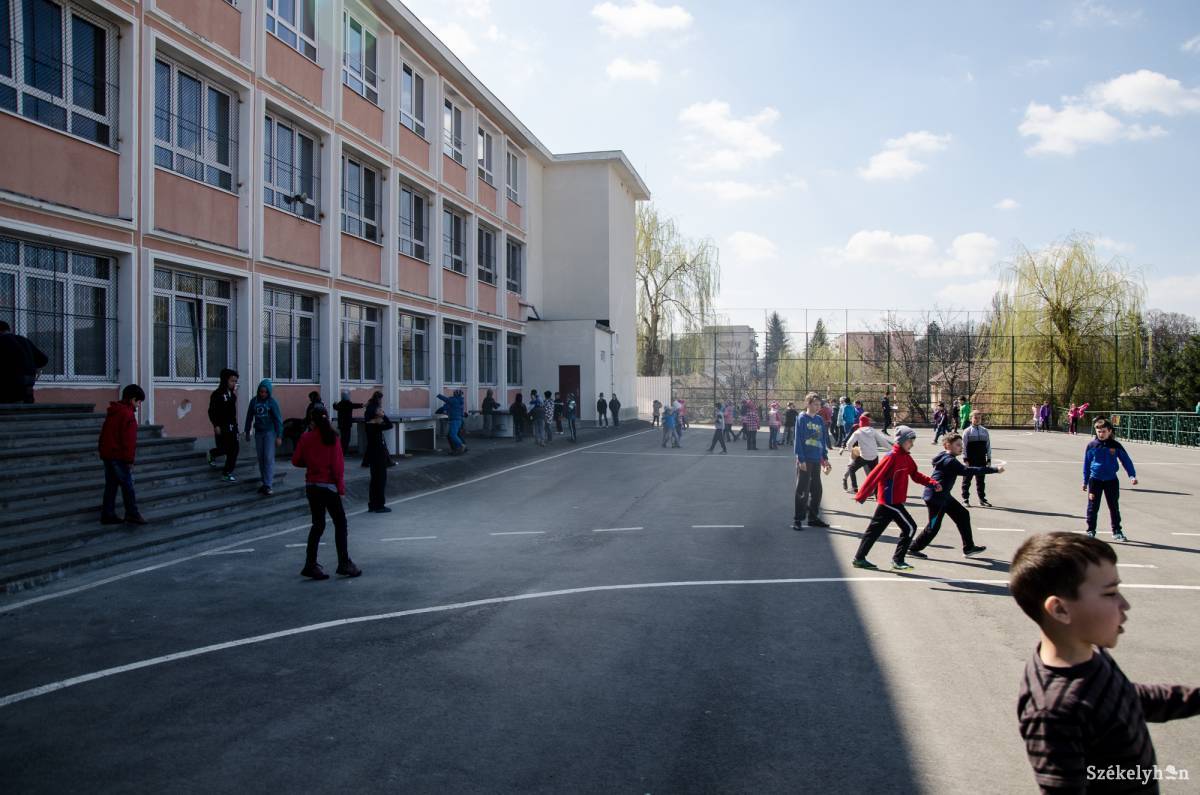 Húszezer eurót nyert az udvarhelyi iskola