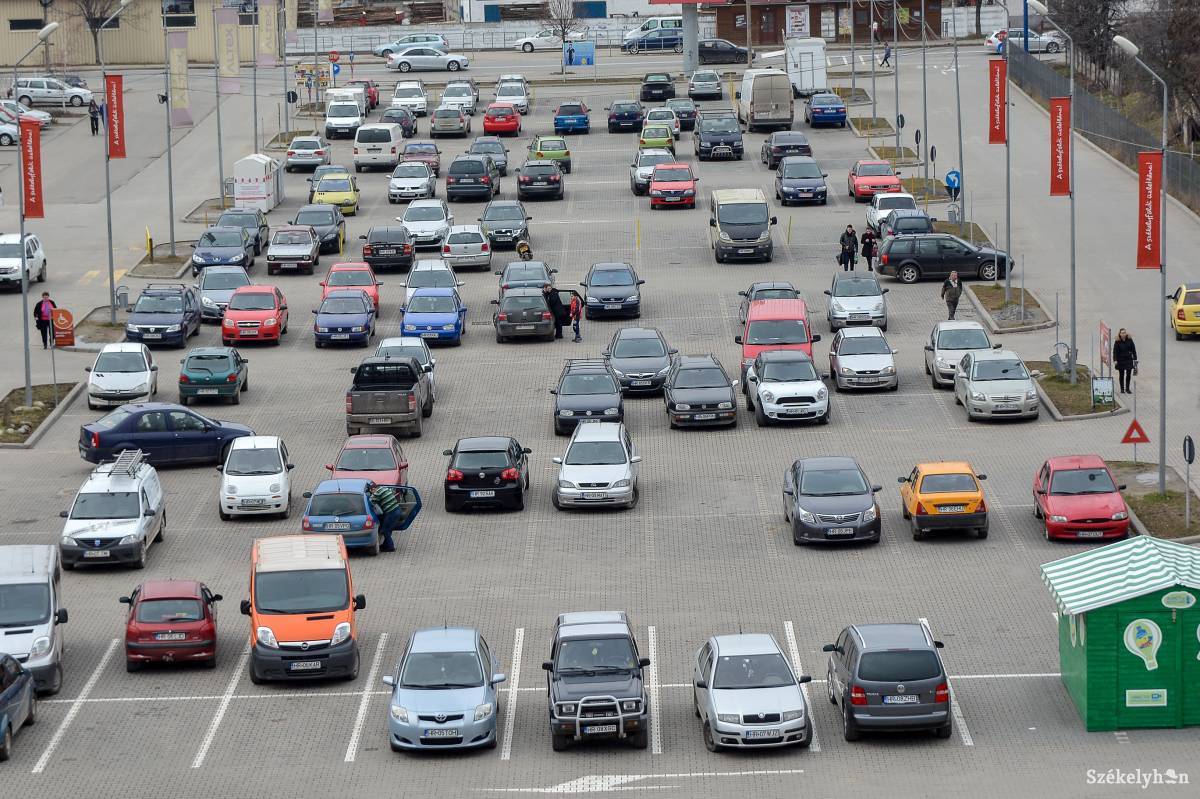 Több parkolóhelyre van szükség a megnövekedett gépjárműforgalom miatt