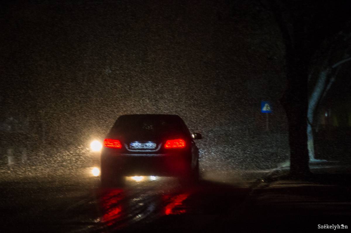 Utazási figyelmeztetést adott ki a román külügy a magyarországi hóviharok miatt