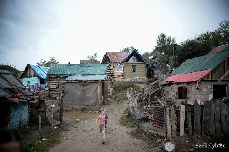 A szegénység és a társadalmi kirekesztés veszélyének kitett gyermekek aránya EU-s szinten Romániában a legnagyobb