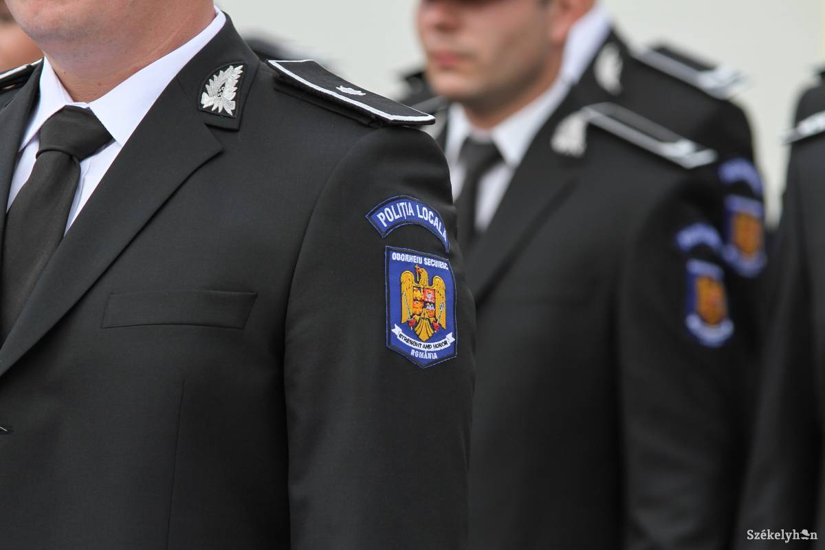Ketten vizsgázhatnak a csíkszeredai helyi rendőrség igazgatói tisztségére