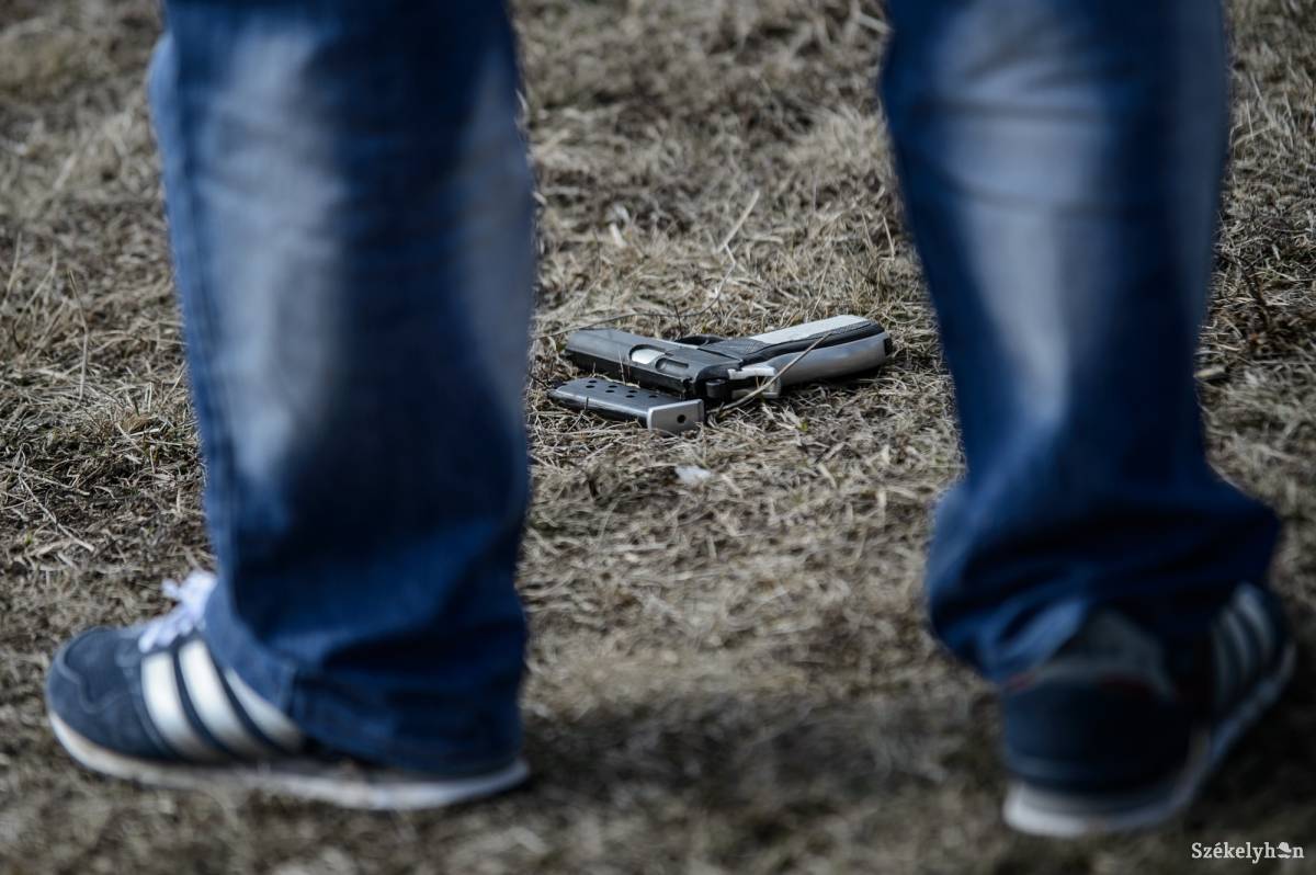 Tudatosítani kell, hogy egy fegyver mire képes – Pszichológus az iskolai atrocitásokról