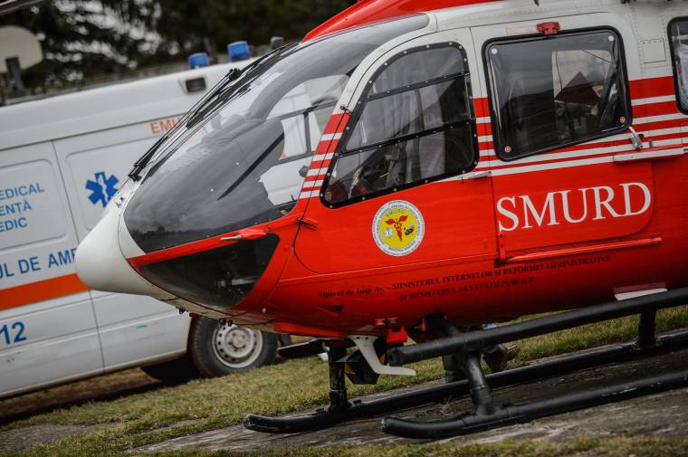 Mentőhelikopterrel szállították Marosvásárhelyre a medvetámadás sérültjét