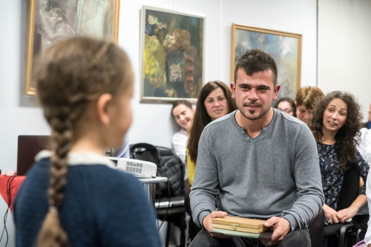 A közösségért vállalt önzetlenséget Máréfalváért-díjjal tüntették ki Simó Csaba operatőrt