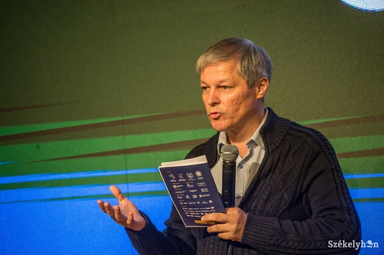Választásokat akar nyerni az USR–PLUS élére online megszavazott Dacian Cioloş