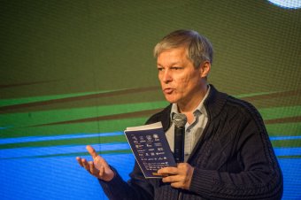 Választásokat akar nyerni az USR–PLUS élére online megszavazott Dacian Cioloş