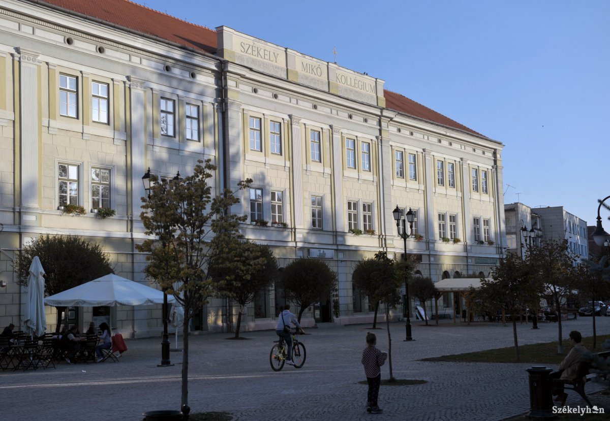 Jogerősen elutasította a legfelsőbb bíróság a Székely Mikó Kollégium épületének visszaszolgáltatását