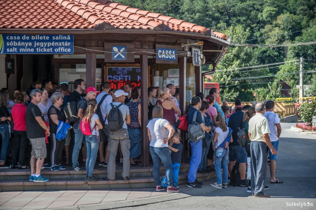 Az első félévben Romániába érkező külföldi turisták fejenként több mint 2500 lejt költöttek el az országban