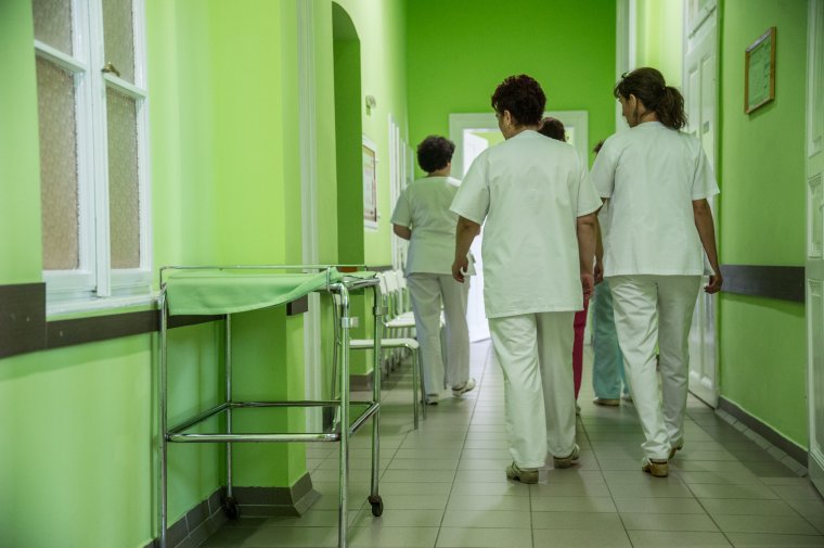 Rafila: a kórházak várhatóan márciusig meghirdethetik az elérhető orvosi és asszisztensi állásokat