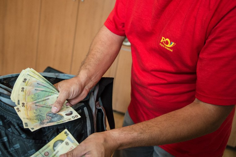 Munkaügyi miniszter a Román Postának: próbálják meg január 15-éig kifizetni a nyugdíjakat