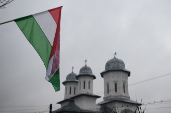 A 112-es sürgősségi szám hívására buzdítja a románokat a magyar zászló láttán a PMP ügyvezető elnöke