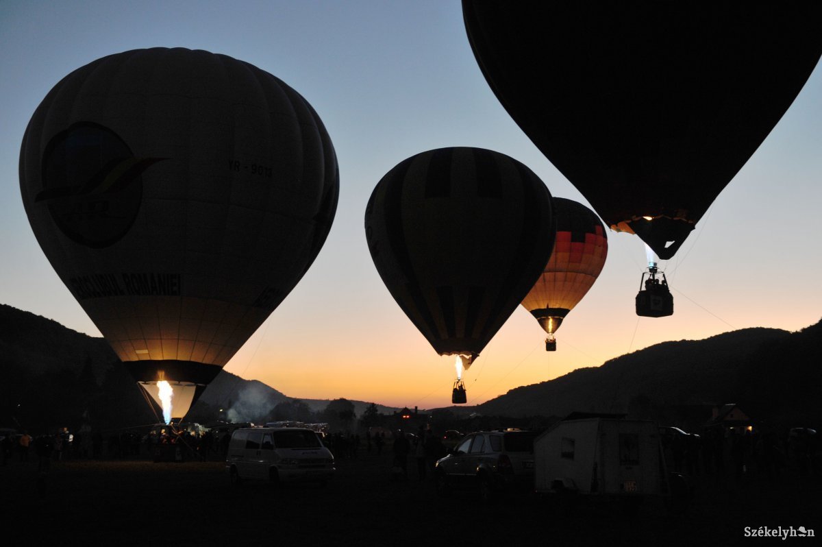 A jó időre várnak a vármezői hőlégballon-fesztivál szervezői