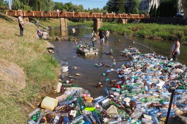 Környezetvédelmi minisztérium: a tárca erőfeszítéseket tesz a Magyarországot szeméttel elárasztó folyók megtisztítása érdekében