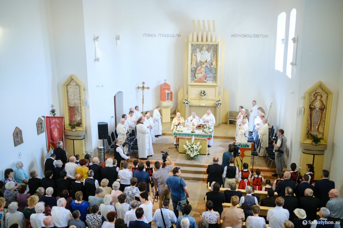 Atyhai templomszentelés: a magyar nemzet határtalan ünnepe