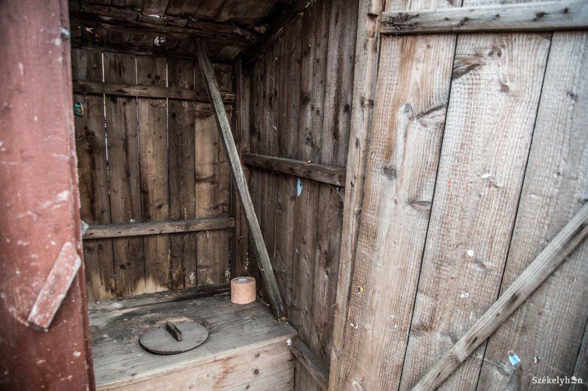 Európai szinten még mindig rosszul áll Románia a benti vécék tekintetében
