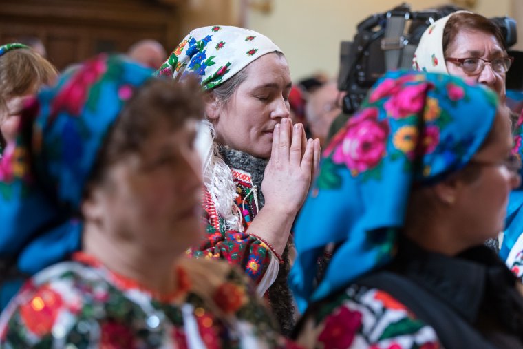 Harmincéves küzdelem után tarthattak magyar misét a csángók Bákóban