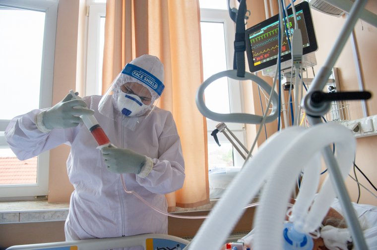 Negyven alá csökkent a kórházban ápolt koronavírus-fertőzöttek száma Hargita megyében