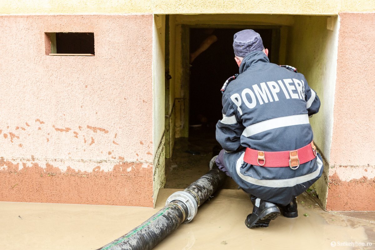 Maros megyében is a katonai tűzoltók közbelépésére volt szükség a kiadós esőzések miatt