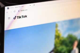 A kiberbiztonsági hatóság azt javasolja, hogy töröljék a TikTokot az állami intézmények eszközeiről