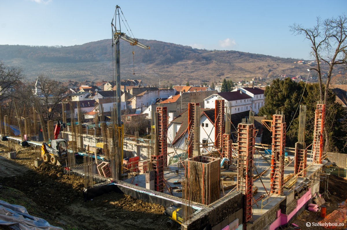 Romániában 4,7 százalékkal nőtt az építőipari termelés az első hét hónapban
