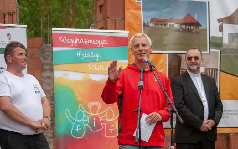 A hit és a megerősödés helyszíne lesz a Szelterszen a magyar állam támogatásával épülő ifjúsági ház
