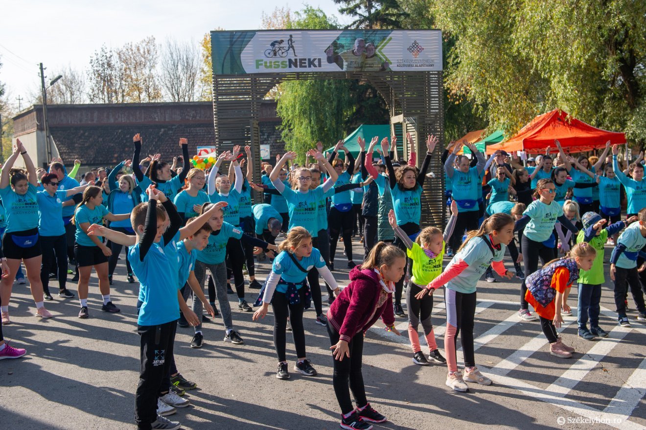 Fuss Neki! Székelyudvarhelyen: több százan sportoltak a közösségi projektekért