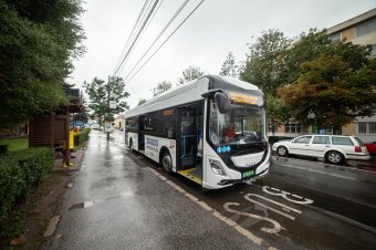 Elektromos buszokkal oldanák meg Udvarhelyszék közszállítását