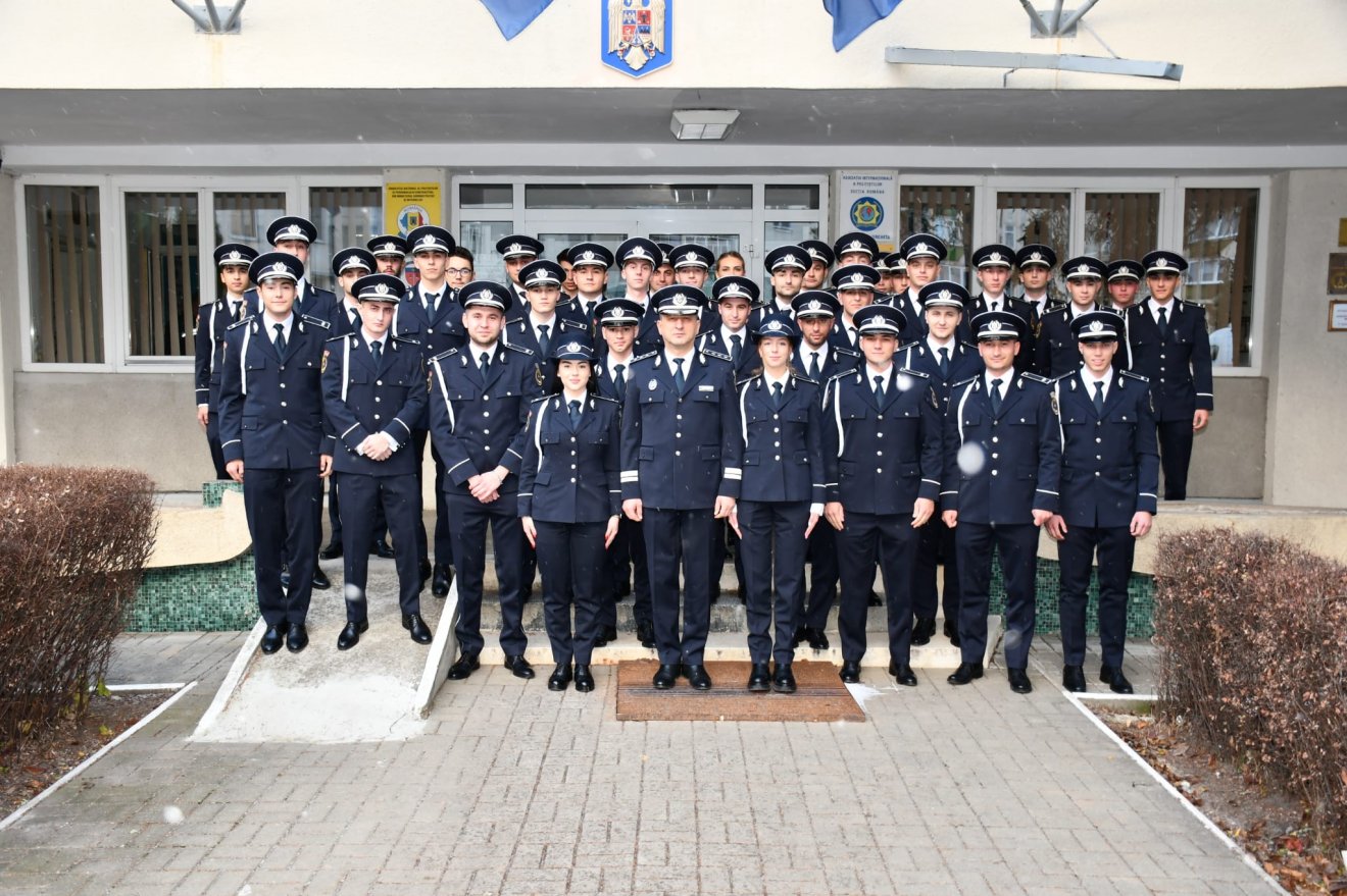78 új rendőrt helyeztek Hargita és Kovászna megyébe