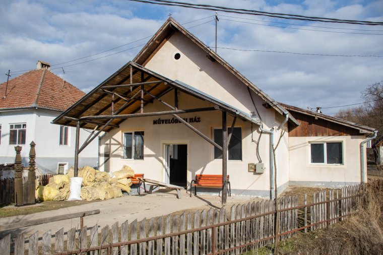 A kultúrházak rendbetételére koncentrálnak Bögöz községben