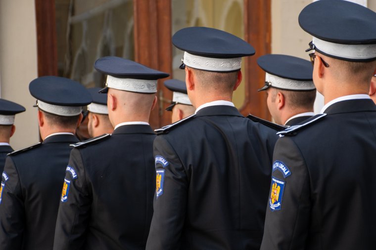 Cáfolja a román rendőrség, hogy beépített emberei lennének a pártoknál a választási csalások leleplezésére
