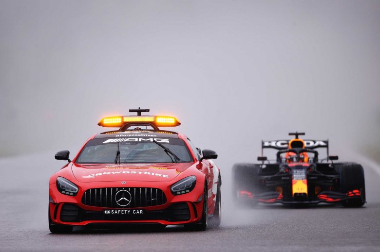Közbeszólt az időjárás: Verstappen nyerte az el sem indított belgiumi futamot